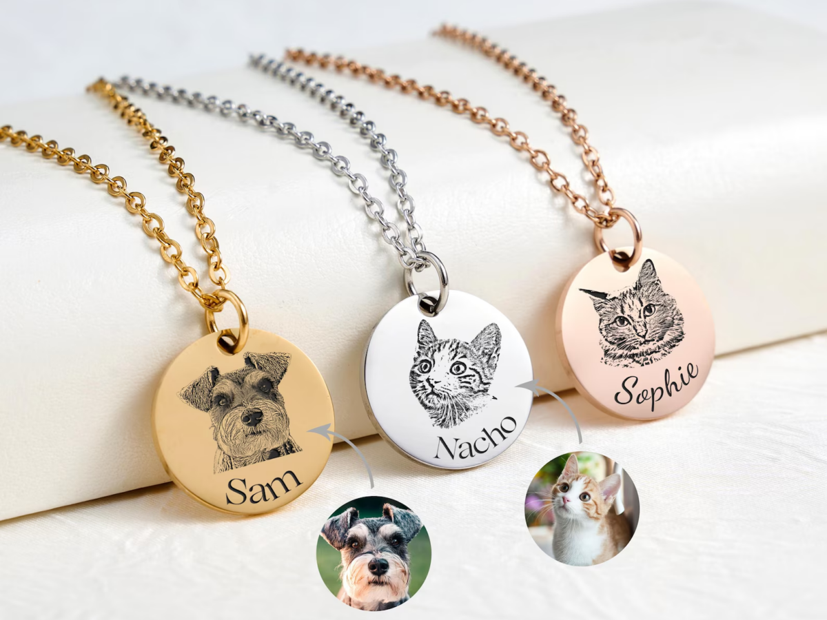 Gift for a Dog Owner – Pet Portrait Jewellery